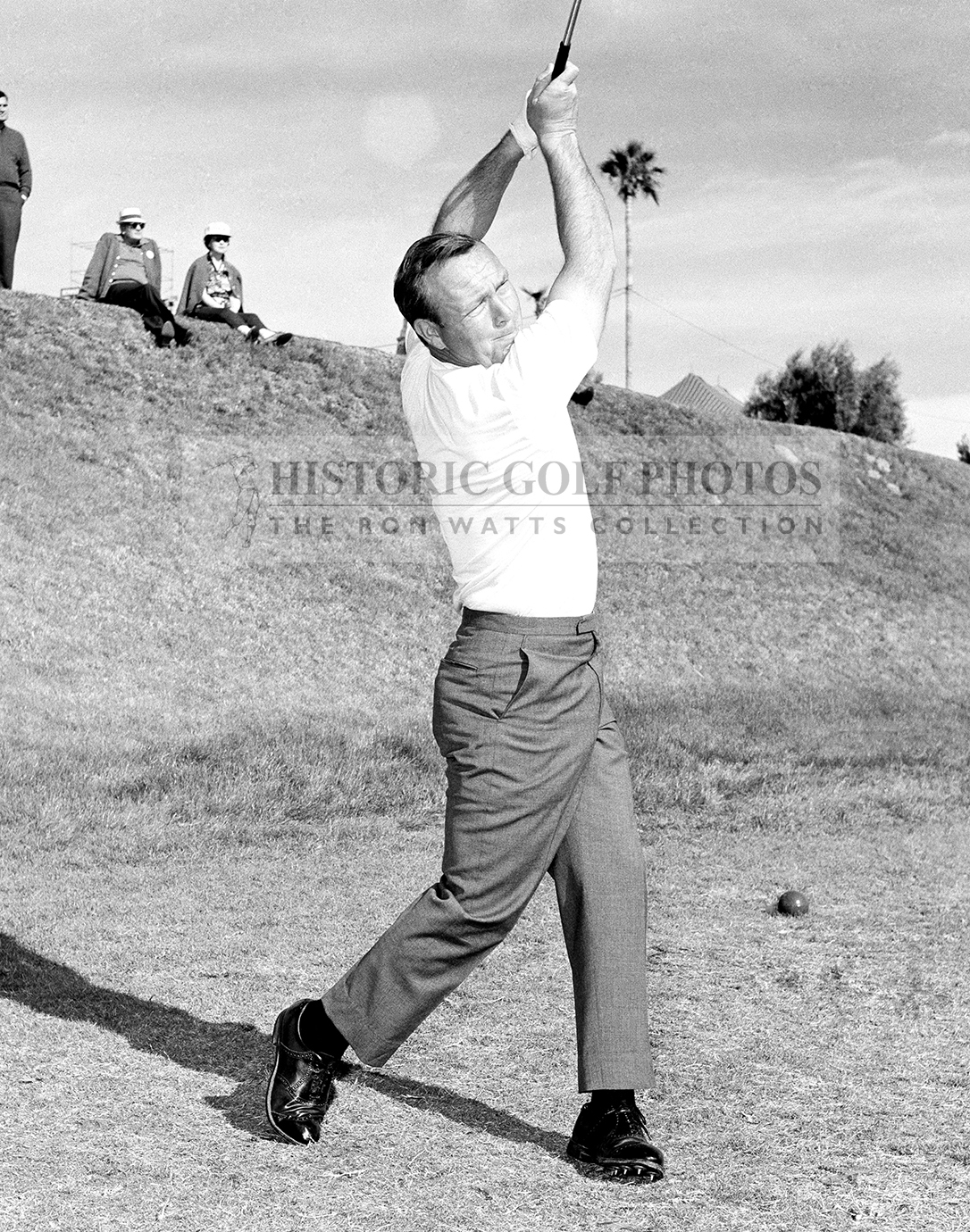 Arnold Palmer At The Finish Historic Golf Photos